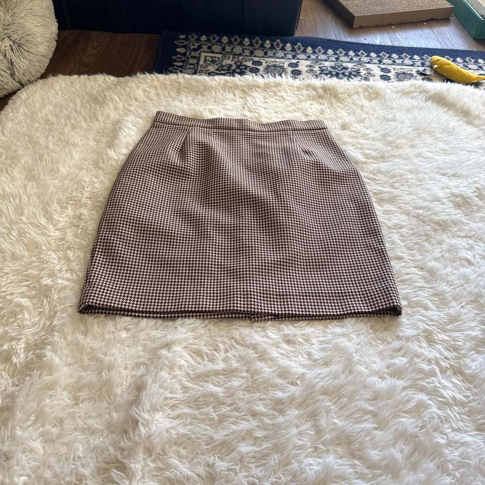 H&M Maroon Houndstooth‎ Skirt Medium